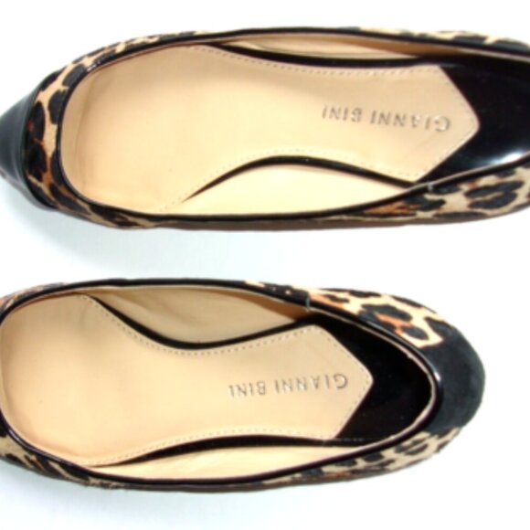 Pre-Owned Gianni Bini Women's Cheetah Calf Hair Leather Flats, Size 8-1/2 M - Picture 4 of 10